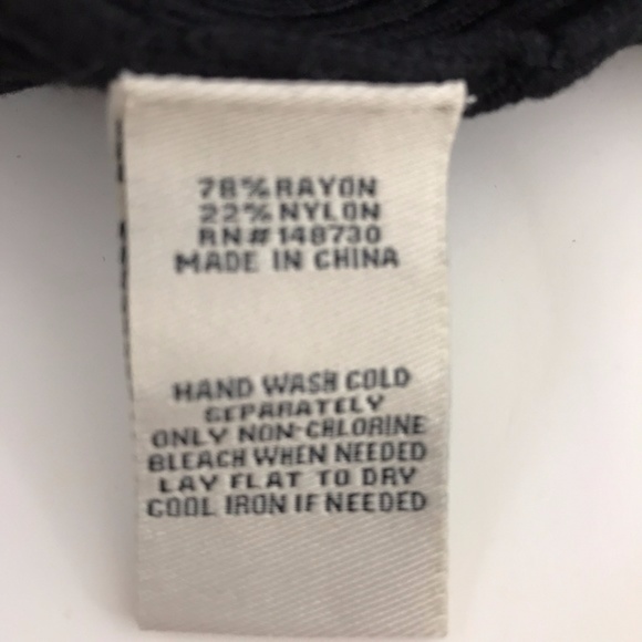 Long Sleeve Ribbed Knit Cold Shoulder Sweater - Picture 4 of 7