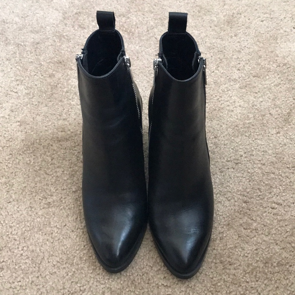 Steve Madden “TASHA” boot