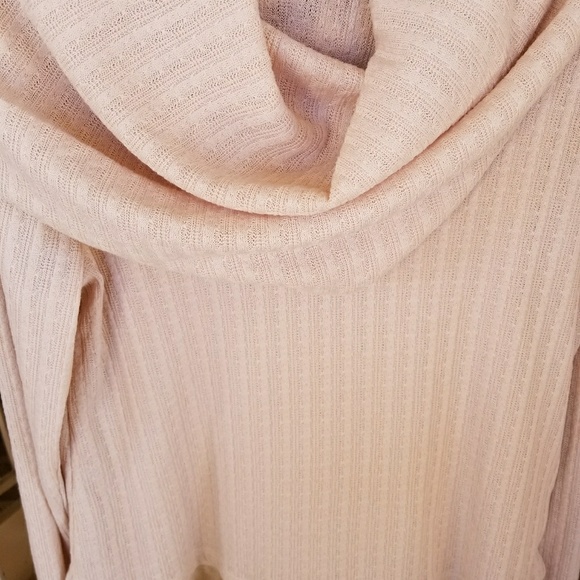 Sweater - Picture 3 of 4