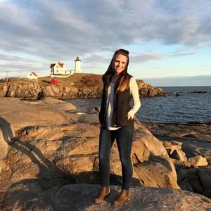 Meet your Posher, Hannah