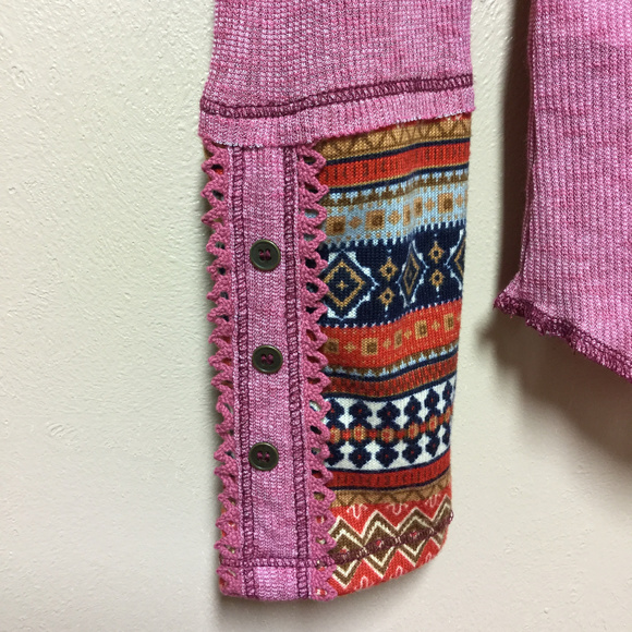 Casual Spoiled Long Sleeve Tee.  Cute cuff detail. - Picture 3 of 7