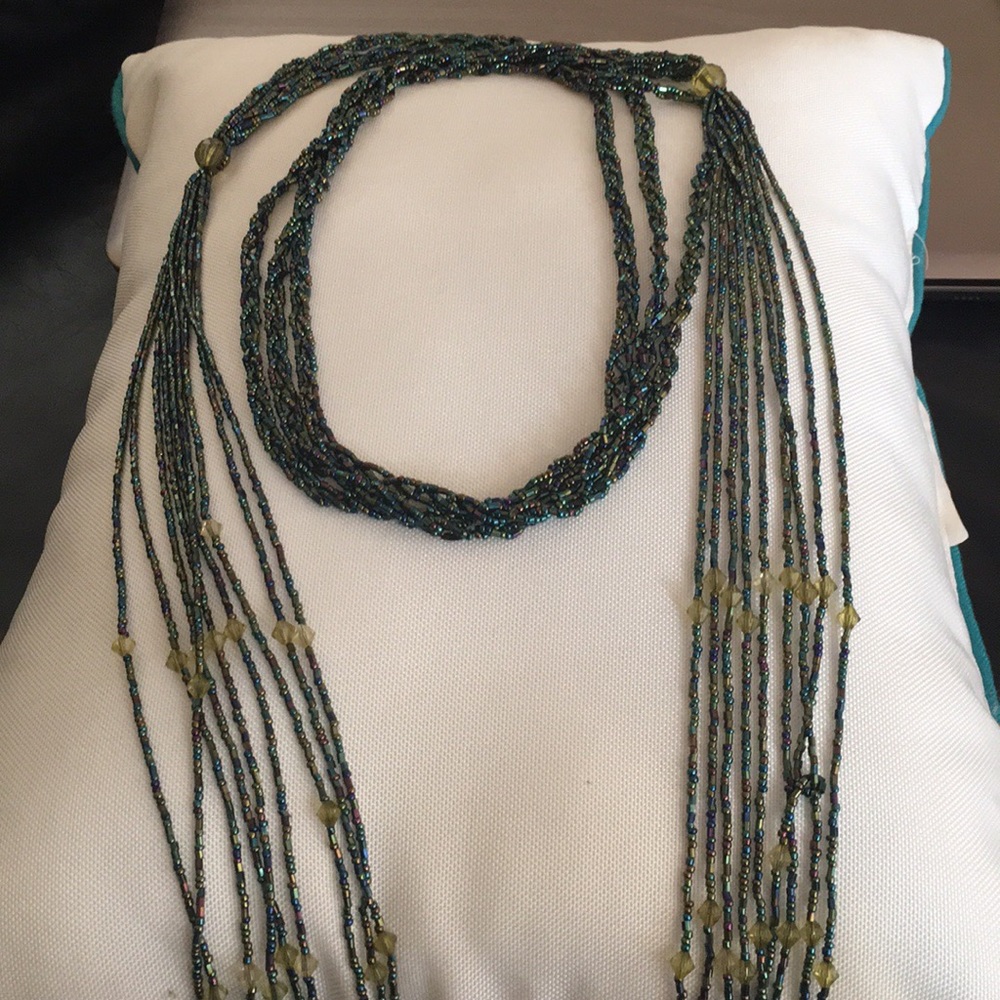Beads necklace.