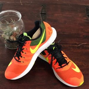 Nike Zoom Elite7 running shoes sz 11.5