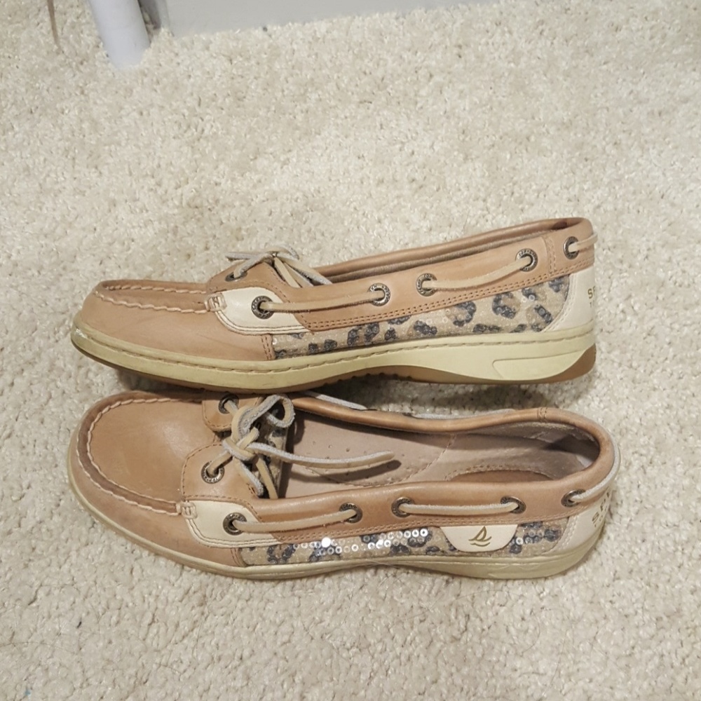 Leopard Sperrys