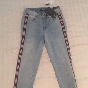 Fashion Nova Jeans size 1