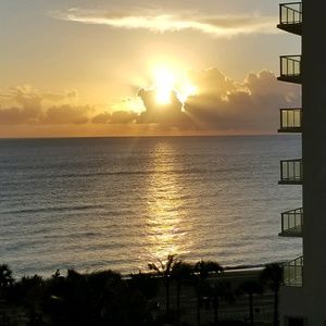 Meet your Posher, Connor