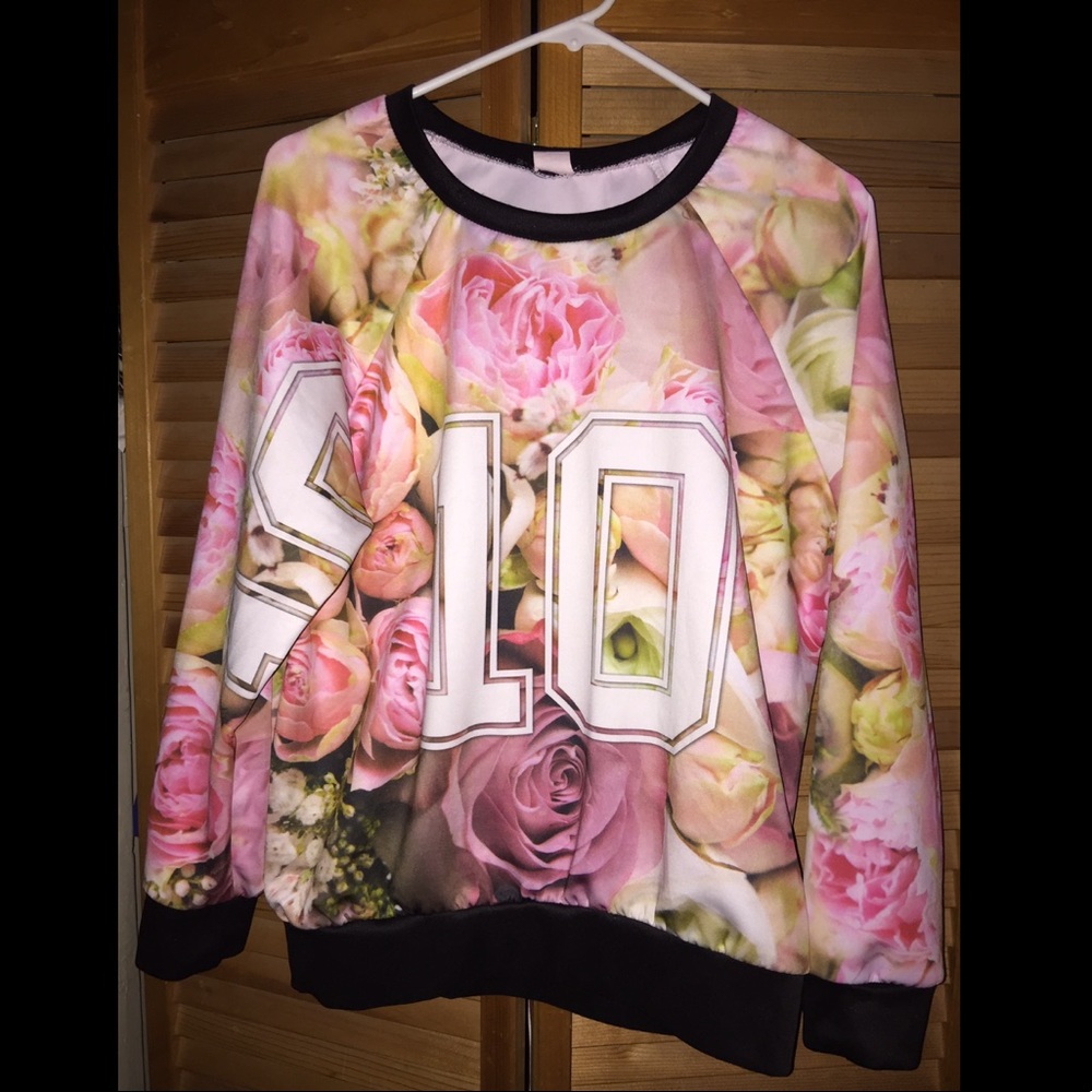 CLEO Apparel Floral Shirt Size Large