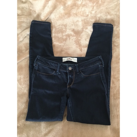 Super Skinny Hollister Jeans - Picture 2 of 3