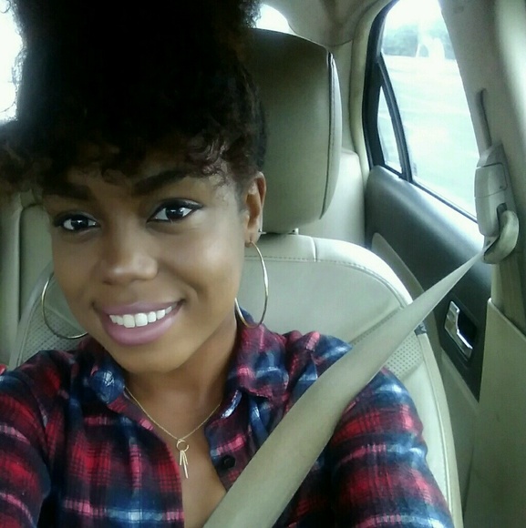 Meet your Posher, Shae - Picture 1 of 1