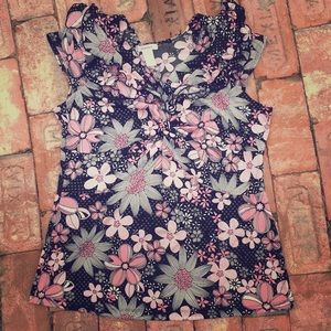 Sleeveless top with shimmery dots