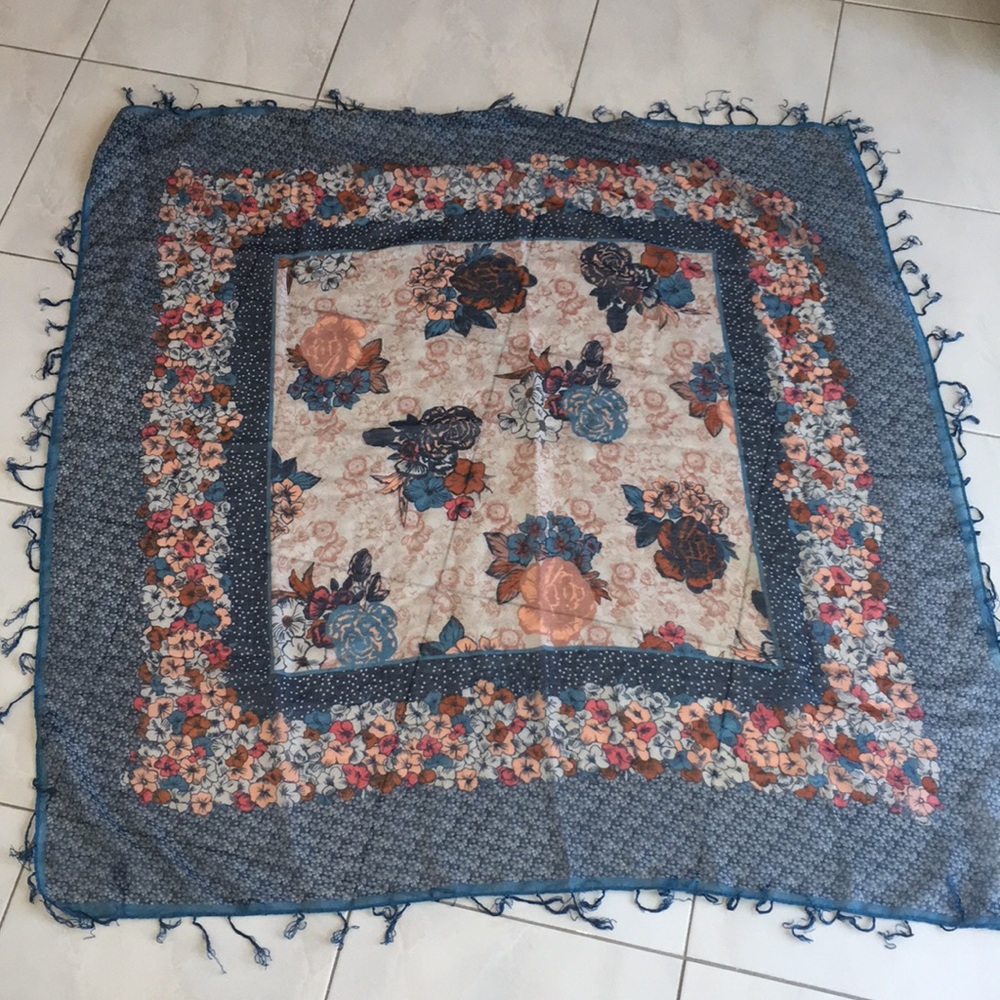 Perfect Fall Scarf - Picture 1 of 2