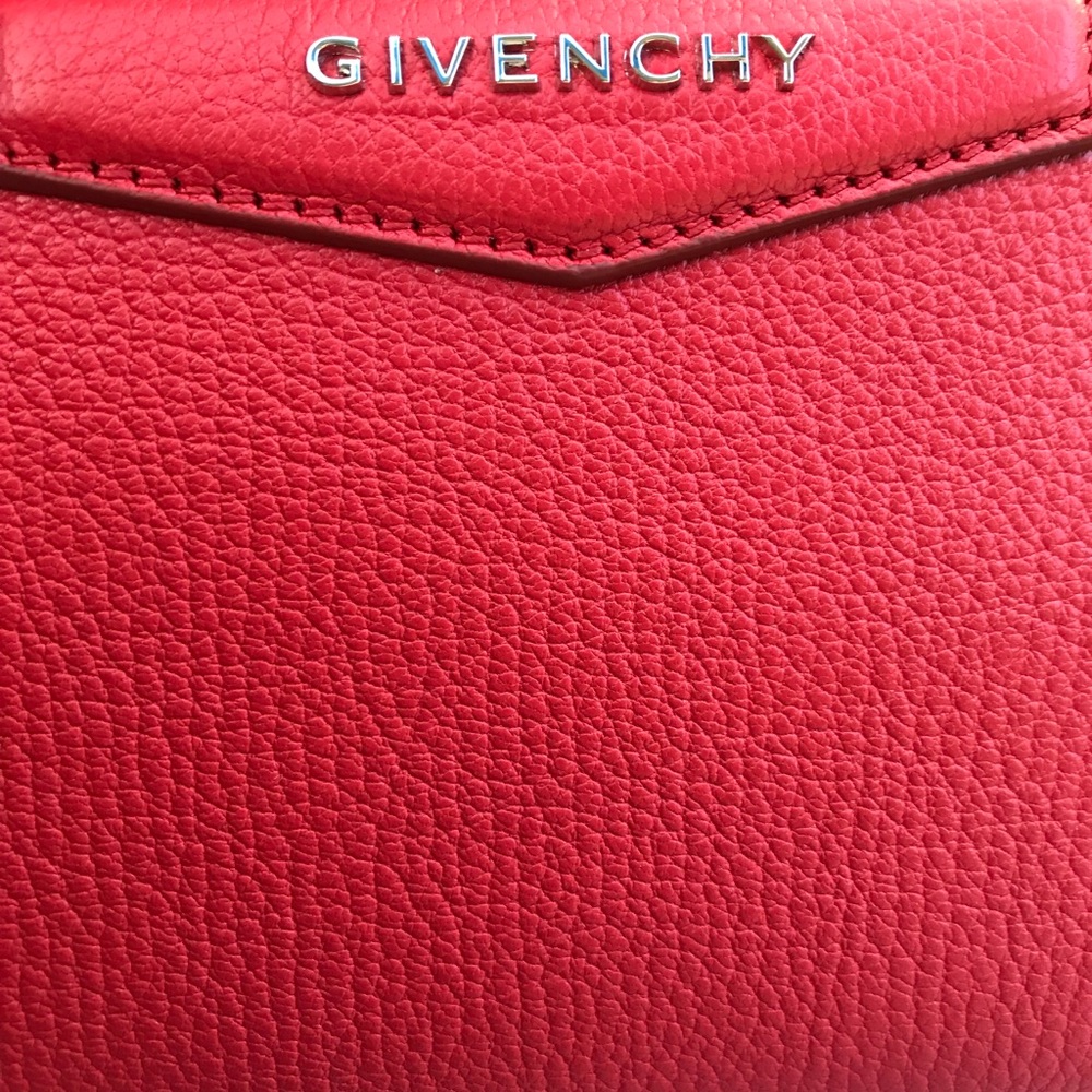 New antigona crossbody SOLD - Picture 2 of 6