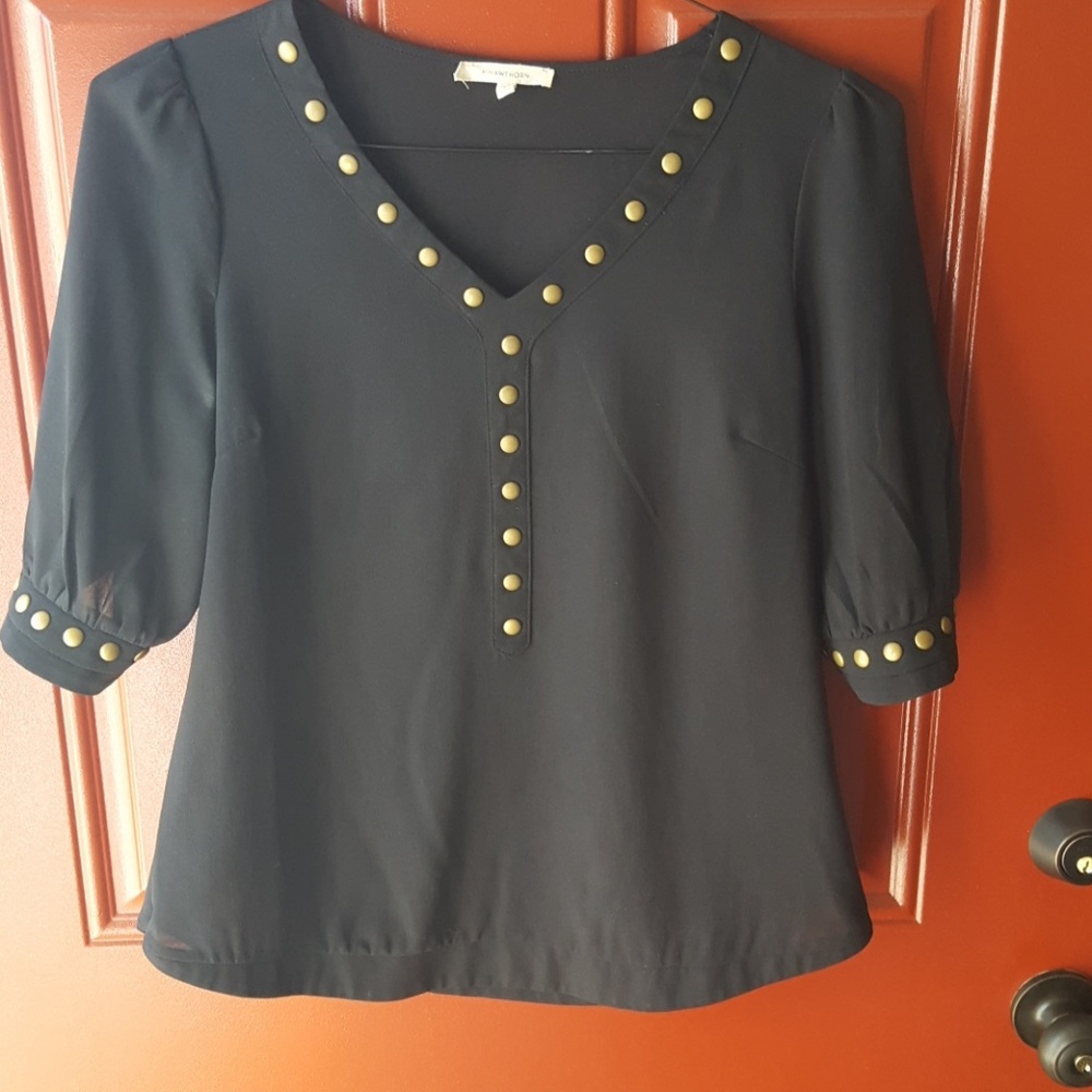 Black blouse 41 hawthorn stitch fix