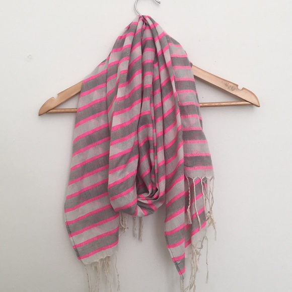 Pink and silver stripped scarf - Picture 1 of 4