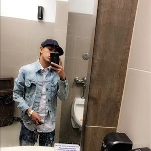 Meet your Posher, Carlos