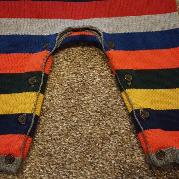 🎈BABY GAP ONESIE - Picture 4 of 5