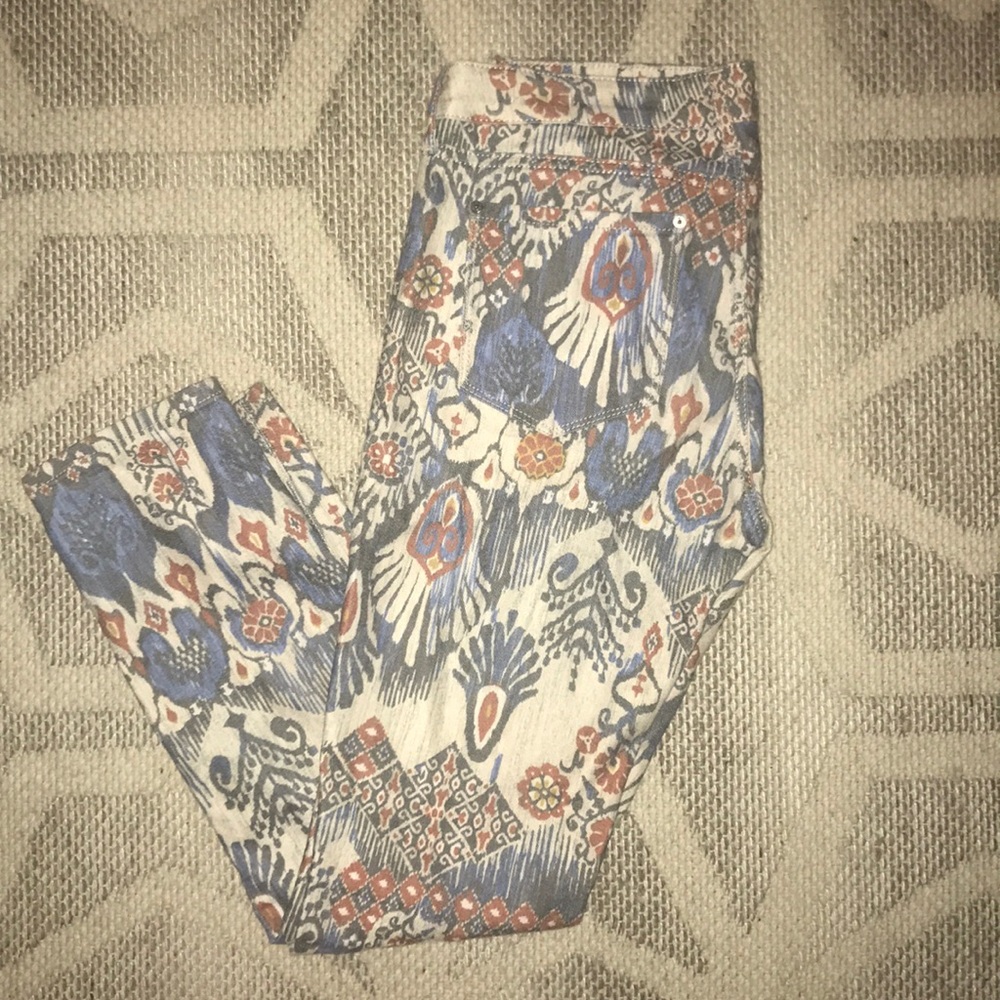 Zara tribal jeans