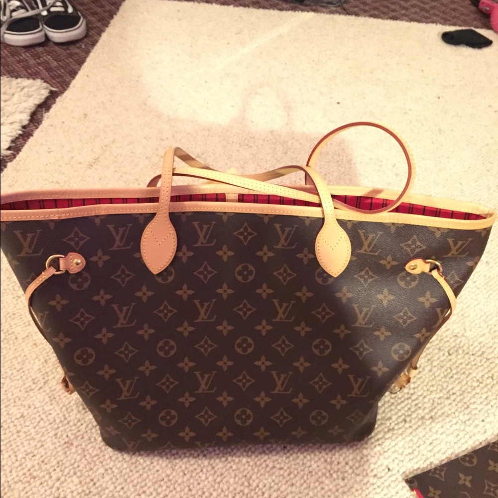 Authentic Neverfull NN MM + Pouchette