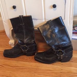 Black Square Toe Cowgirl Frye Boots