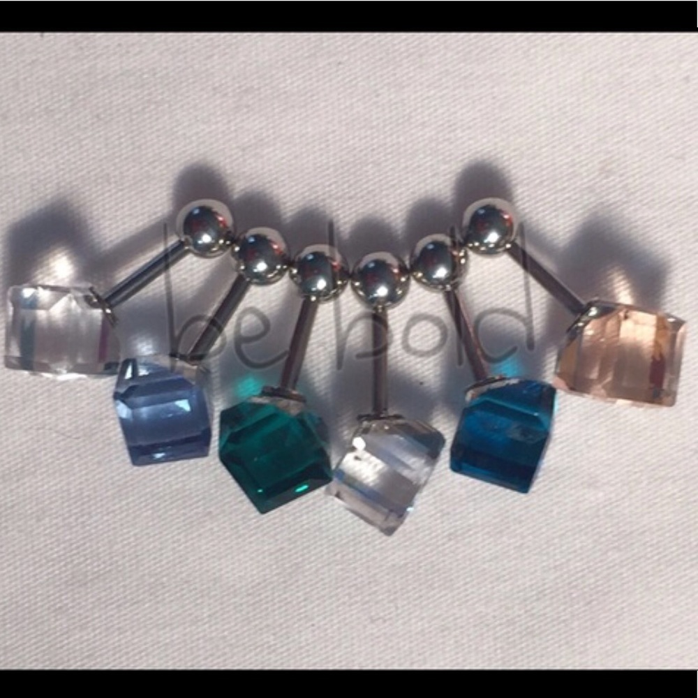 Tagus cube earring