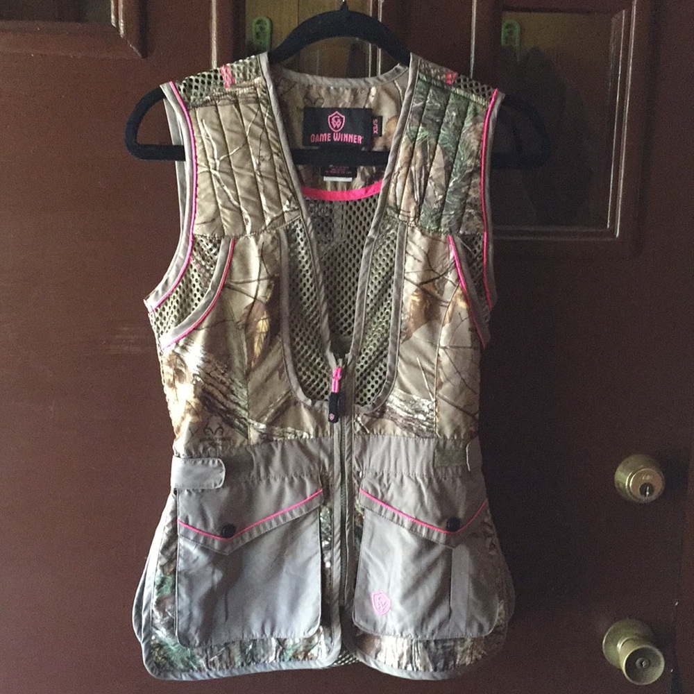 Game Winner camo pink hunting/shooting/skeet Vest