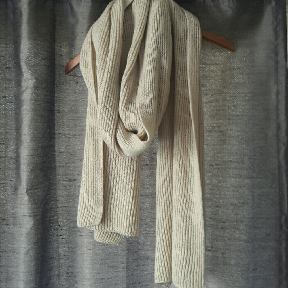 Long, thick knitted scarf