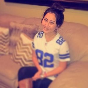 Meet your Posher, Nadia