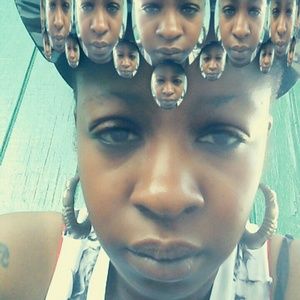 Meet your Posher, Janiquea