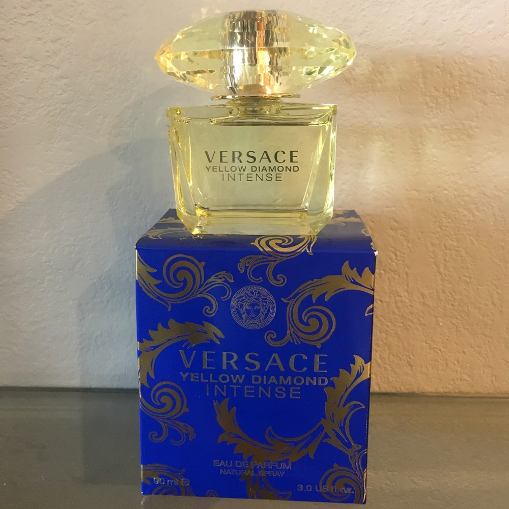 Versace Yellow Diamond Intense 3.0 oz