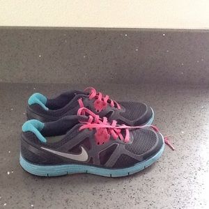 Nike women's lunar glide 3