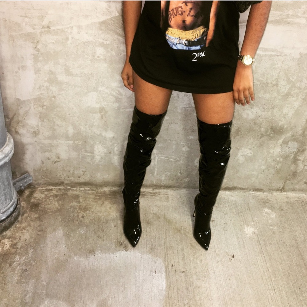 Sexy Thigh High Black Vinyl Boots - Picture 2 of 4