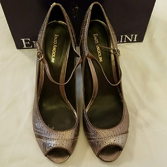 NOT AVAILABLE - Enzo Angiolini Metallic Pewter Leather Mary Janes - Picture 2 of 8
