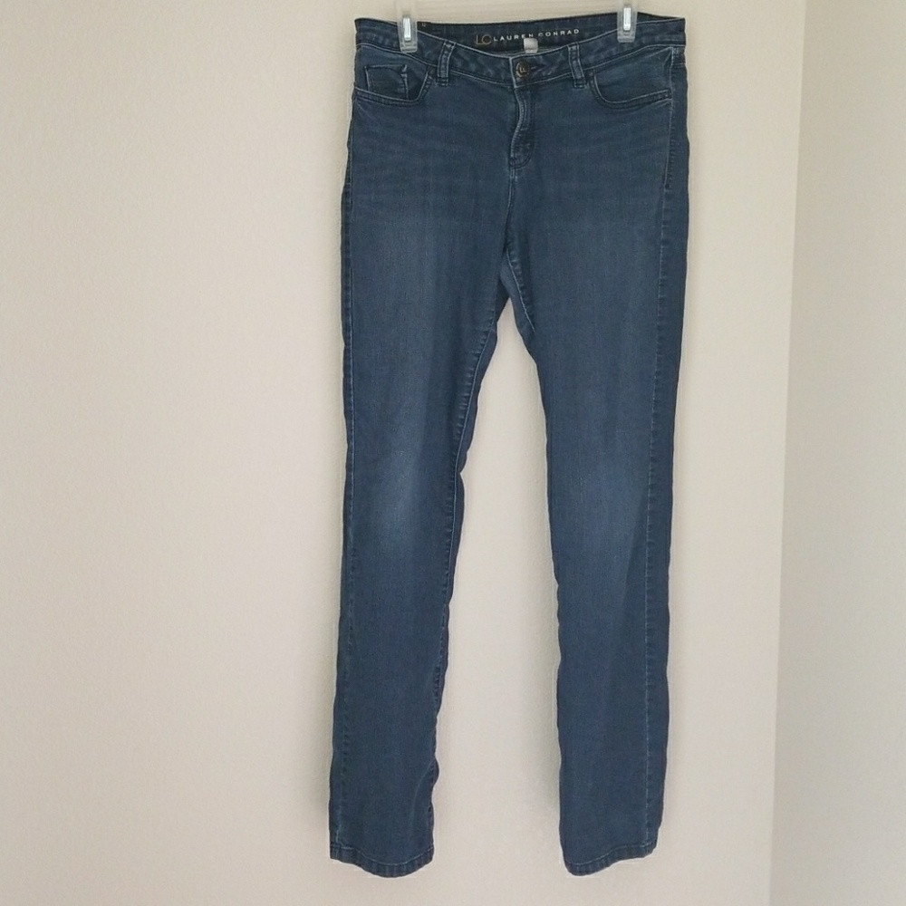 Straight cut jeans
