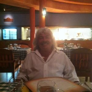 Meet your Posher, Vito