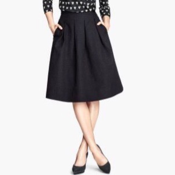 H&M Dresses & Skirts - H&M {NWT skirt}