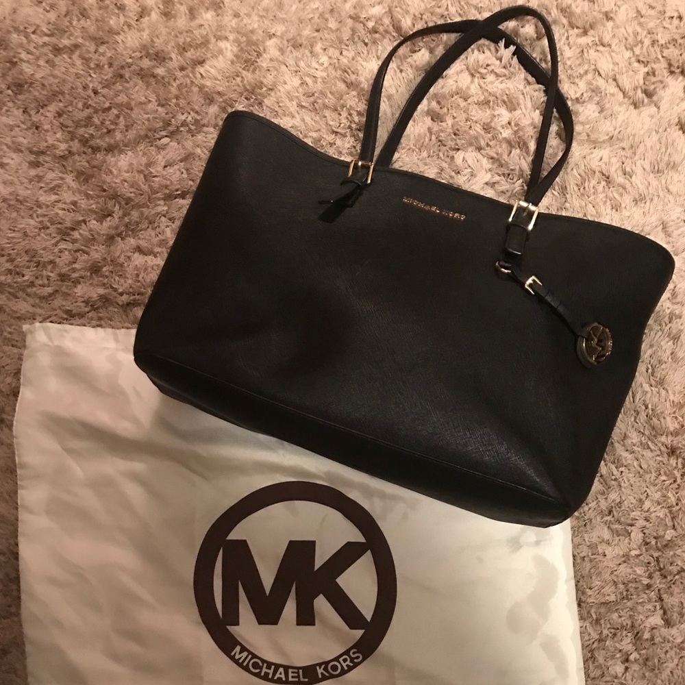 Michael Kors - Medium Jet Set Tote