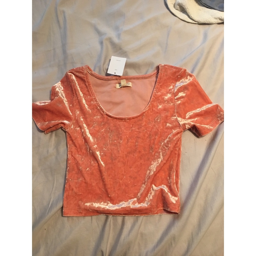 Urban crop top