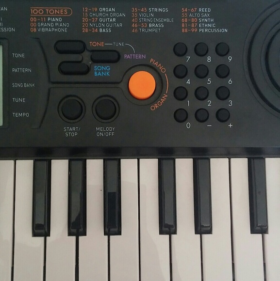 Casio SA-76 Electronic Keyboard - Picture 4 of 6