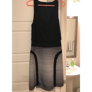 Laundry by Shelli Segal new condition!