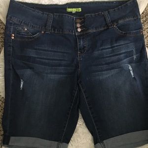 YMI Pants - 🎈YMI Bermuda Shorts YMI Pants - 🎈YMI Bermuda Shorts
