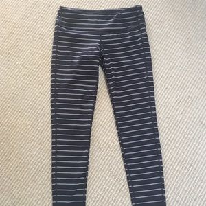 Athleta long leggings. NWOT, size Small.