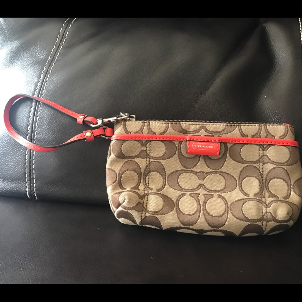 Coach clutch/wristlet