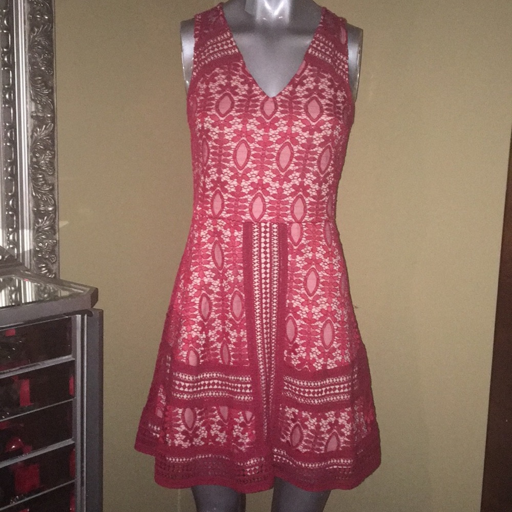 Beautiful lace dress!