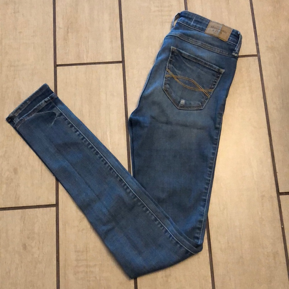 Jeans size 00 Abercrombie and Fitch high waisted