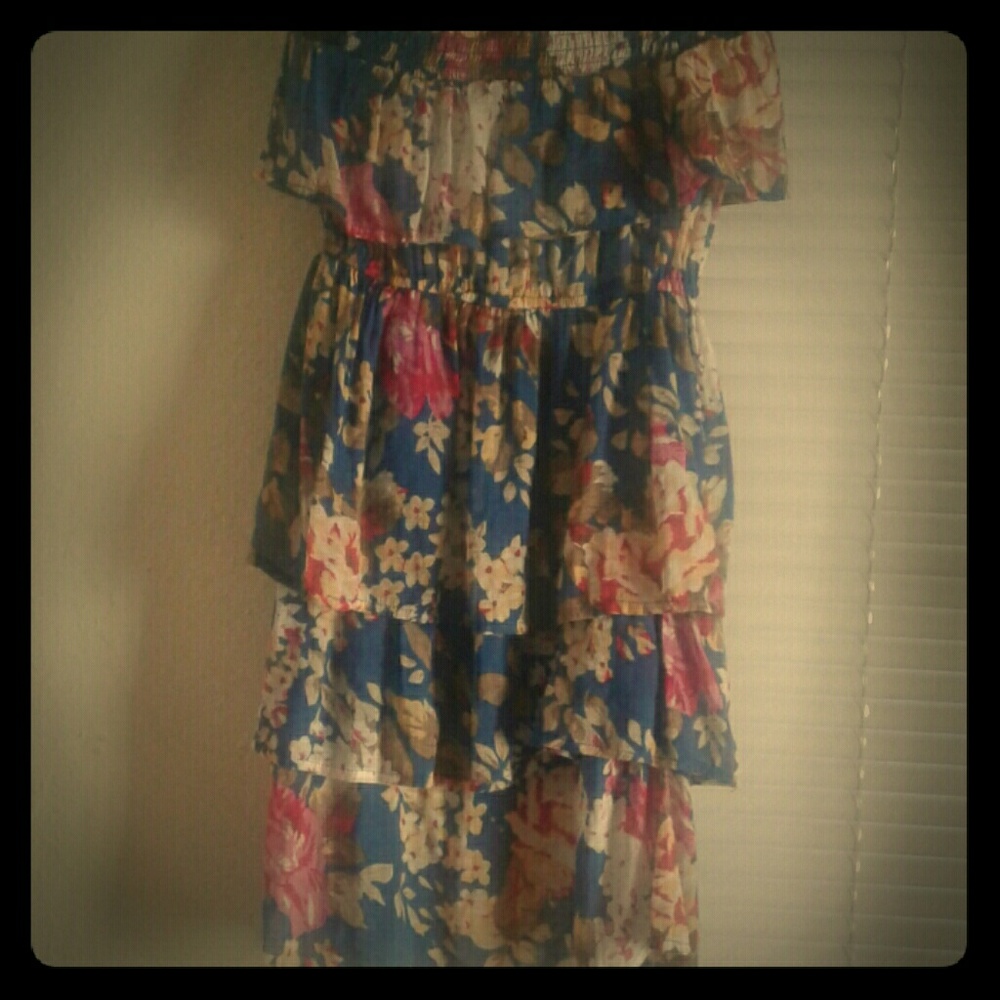Sleeve less floral dress