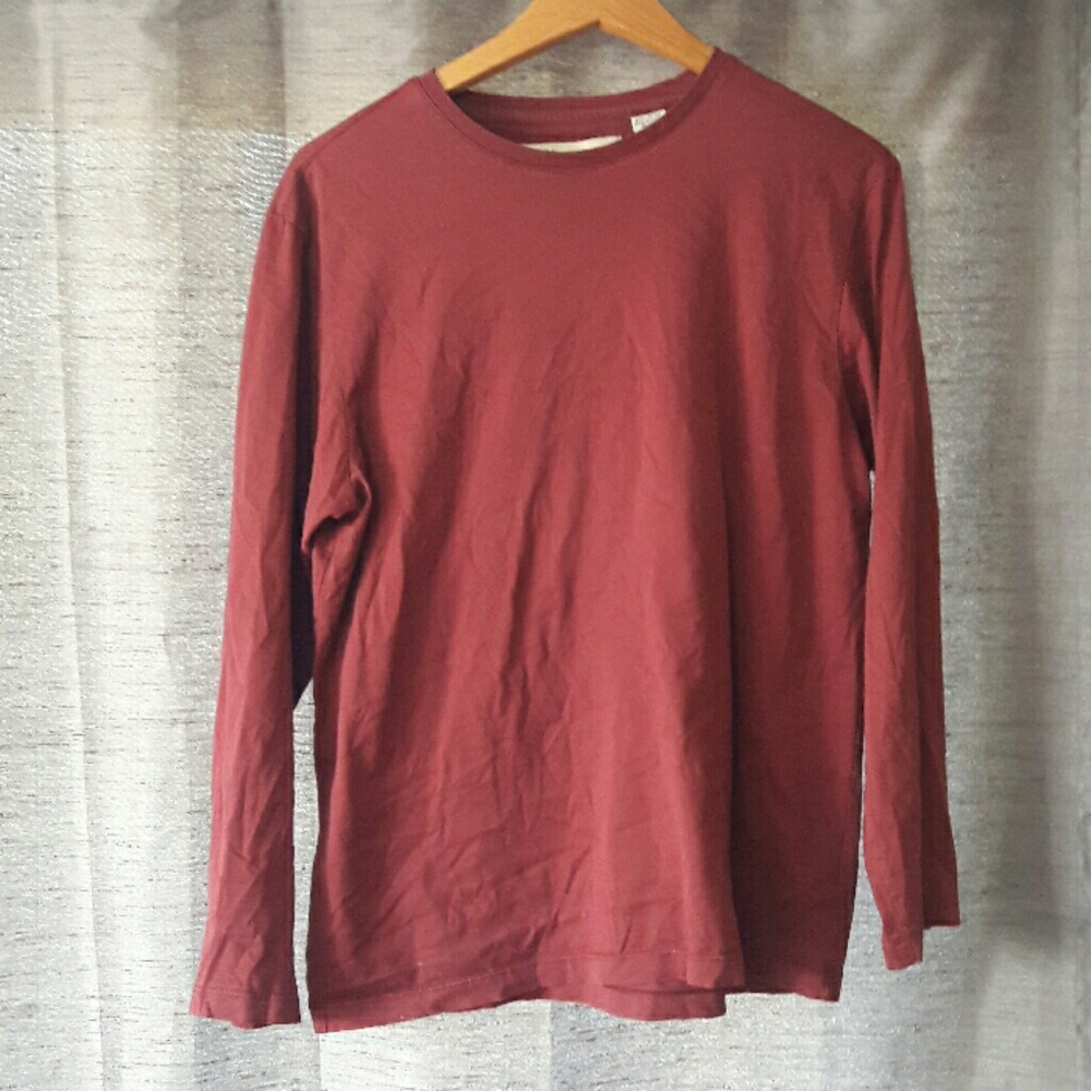 Very soft, quality long sleeve shirt