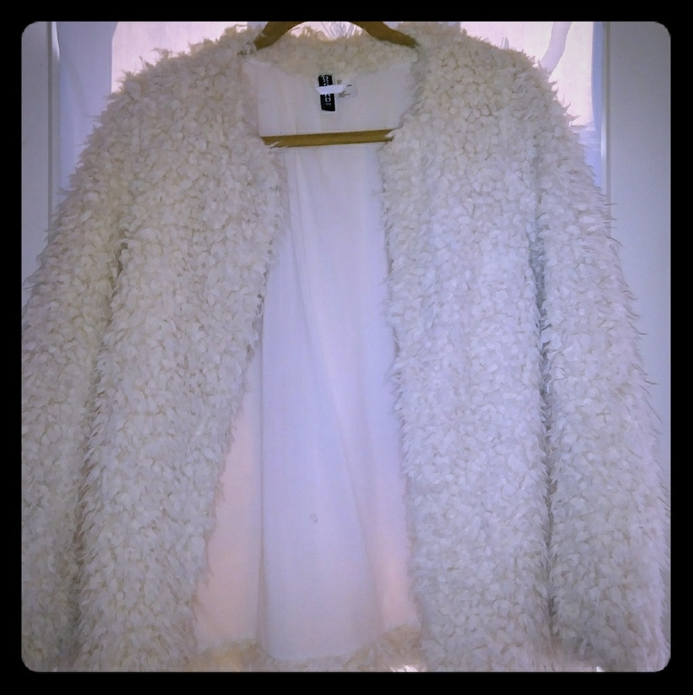 H&M Cream Fluffy colored size 4 Jacket