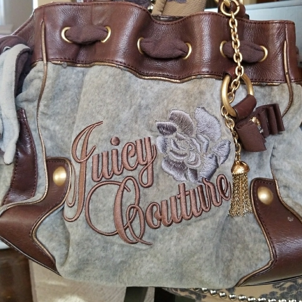 Juicy pocketbook