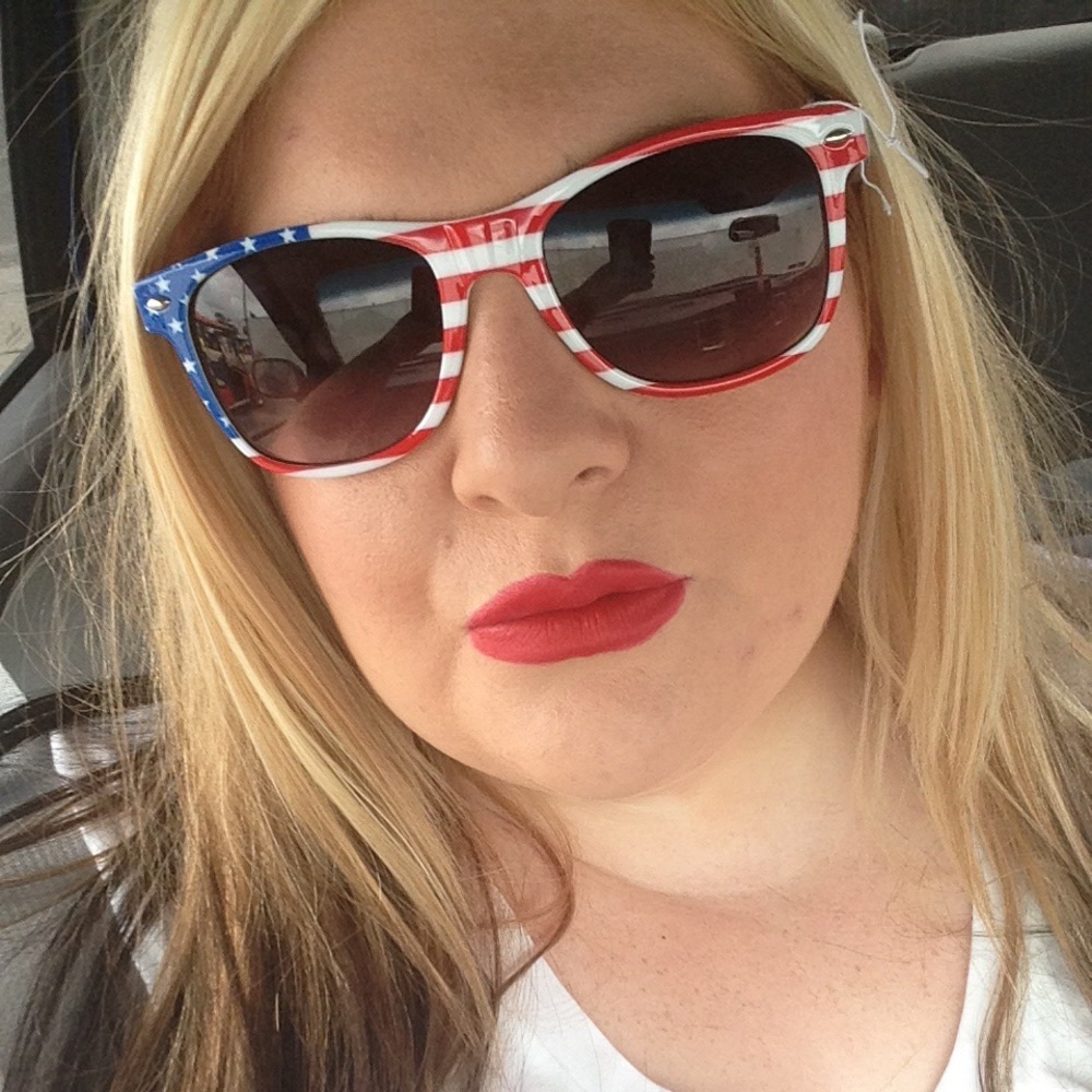 Meet your Posher, Kayla