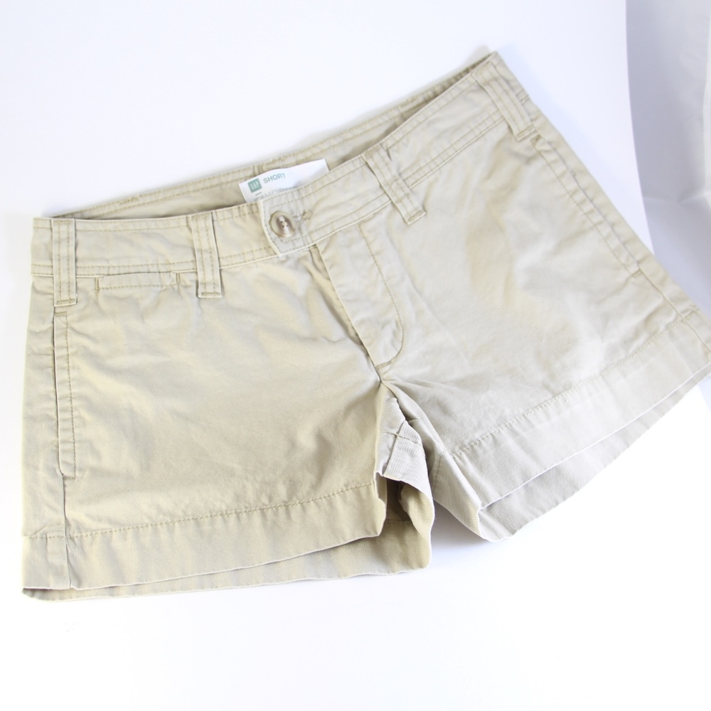 Gap "Favorite Khaki" Shorts EUC Sz4